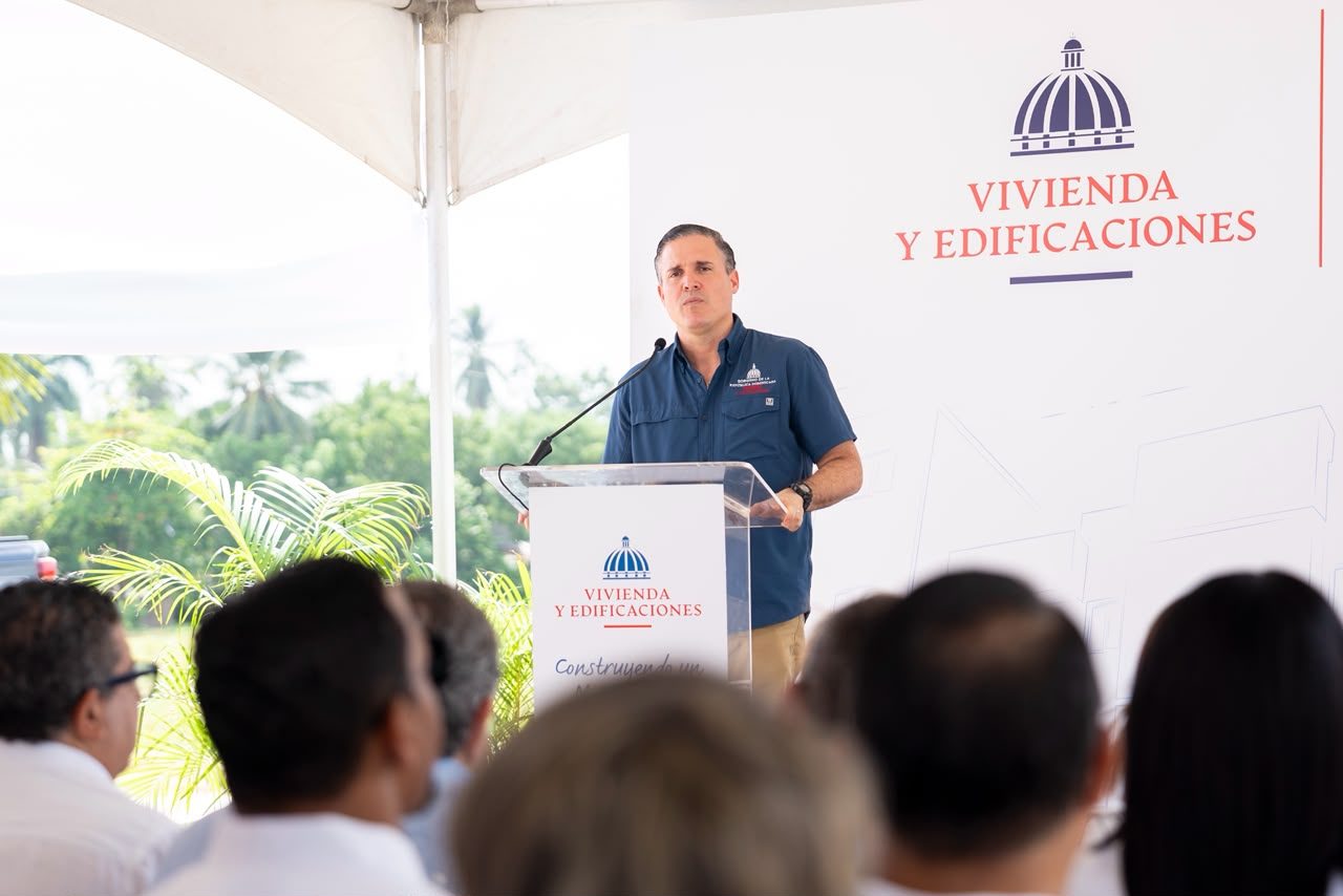 MIVED inicia la construcción de 400 apartamentos del residencial Las Acacias III en Santo Domingo Este