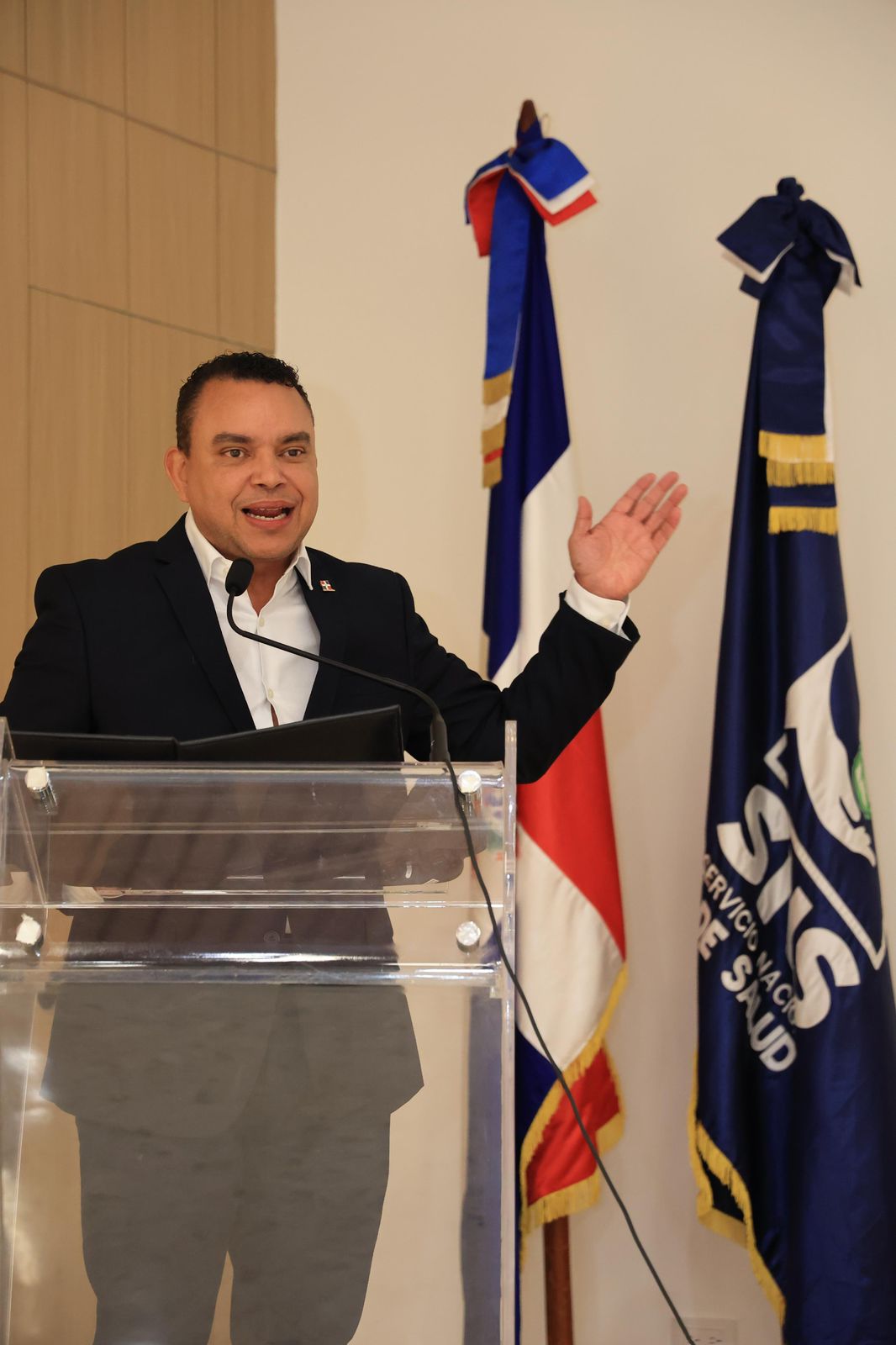 SNS dice que la inversión en medicamentos de la Red Pública casi se duplicó en la actual gestión