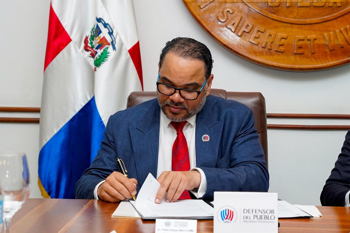 UTESA y el Defensor del Pueblo firman convenio para educación cívica y derechos humanos